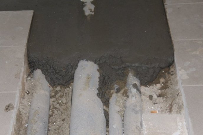 У Мукачеві ремонтують мережі центральної районної лікарні – 08