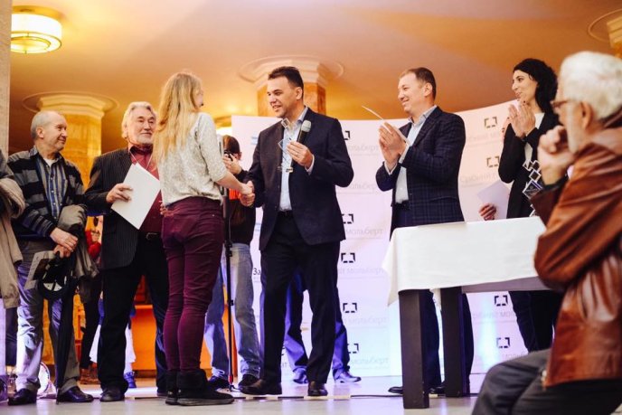 В Ужгороді нагороджували переможців мистецького конкурсу "Срібний мольберт" – 04