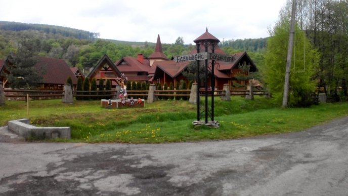 Ліквідація дитячої оздоровниці "Мрія" у Лісарні стараннями мукачівських депутатів: помилкове рішення чи необхідність? – 01