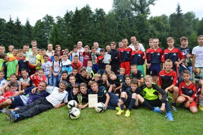 У Буштині відбулись завершальні матчі першості ДЮФЛ Тячівського району – 01