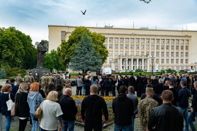 На Закарпатті поховали 27-річного військового – 03