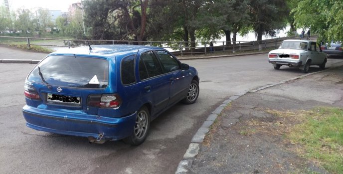 Потрійна ДТП в Ужгороді: зіткнулись дві іномарки та "Жигулі" – 02