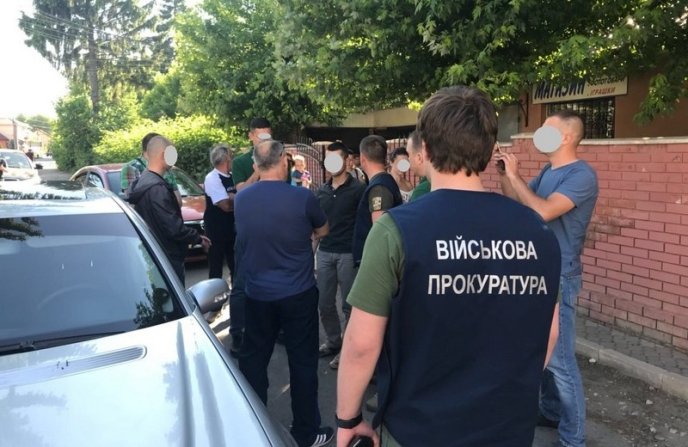 Затримали закарпатця, який намагався підкупити прикордонника – 01