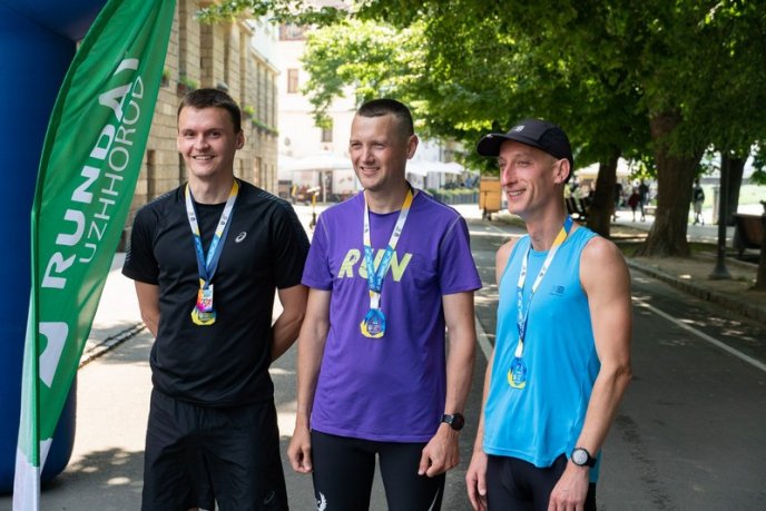 В Ужгороді сьогодні відбувся благодійний забіг – 05