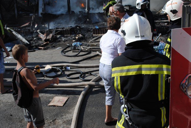 Шокуюча пожежа на логойдівському ринку (ФОТОРЕПОРТАЖ) – 07