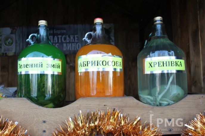 Сьогодні у Мукачеві стартував фестиваль "Червене вино" – 23