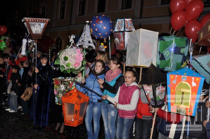 День Святого Мартина у Мукачеві: смачні наїдки, запашне вино і насичена культурна програма (ФОТО) – 40