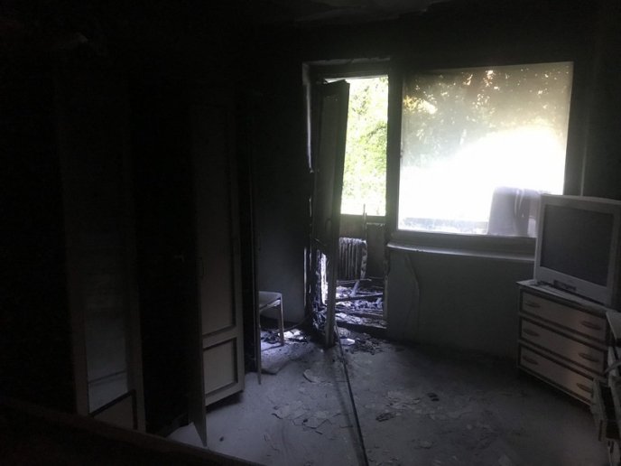 В Ужгороді маленький хлопчик опинився у вогняній пастці – 02