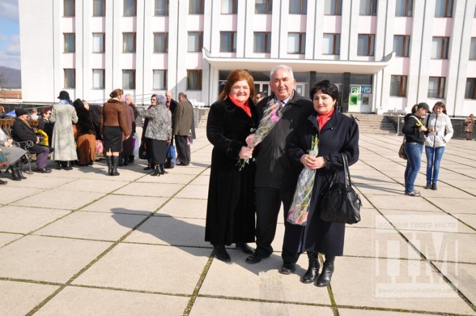 У день 200-річчя від дня народження Тараса Шевченка, мукачівці вшановували його пам’ять (ФОТО) – 01