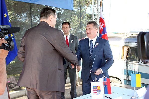 На території пункту пропуску Ужгород – Вишнє Нємецьке пройшов День українсько-словацького добросусідства (ФОТО) – 02