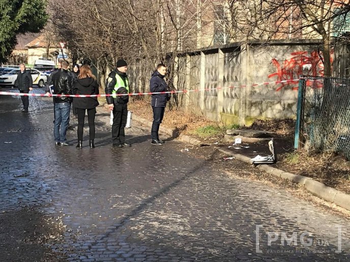 Оприлюднено нові фото та відео з місця стрілянини у Мукачеві – 05 Оприлюднено нові фото та відео з місця стрілянини у Мукачеві – 05