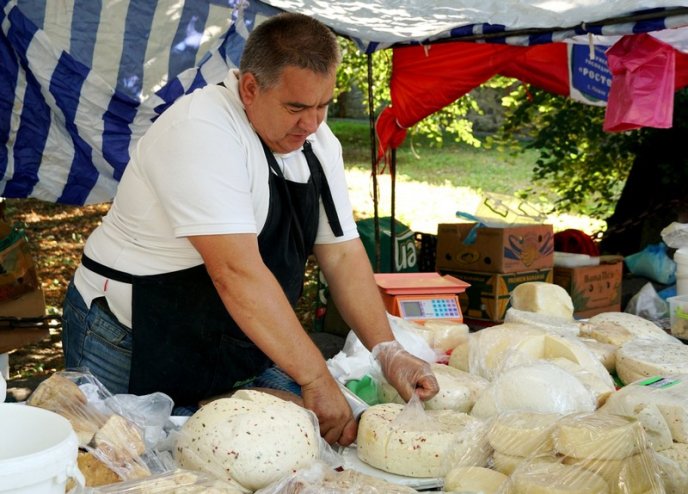Фестиваль-ярмарок «Медовий Спас» розпочався в Ужгороді – 15