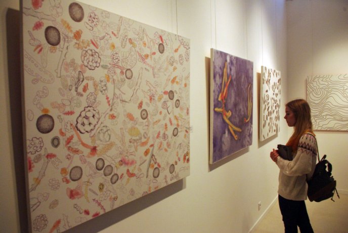 В Ужгороді відкрилась виставка малюнків, які виконані кульковою ручкою (ФОТО) – 07