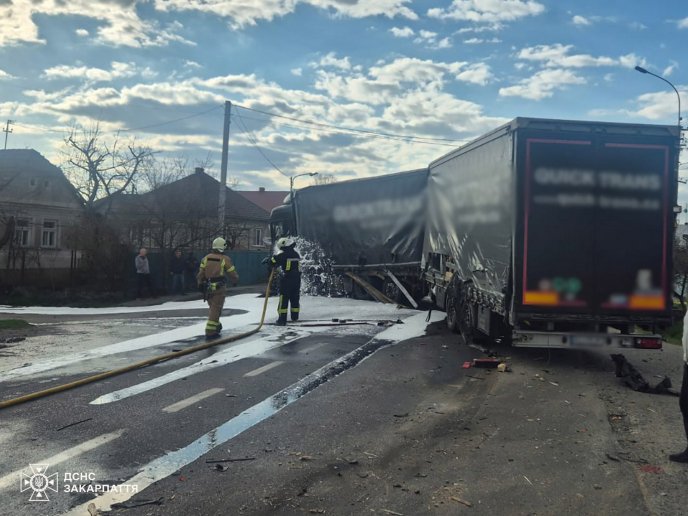 Одна людина загинула: що відомо про смертельну ДТП у Ракошині – 01