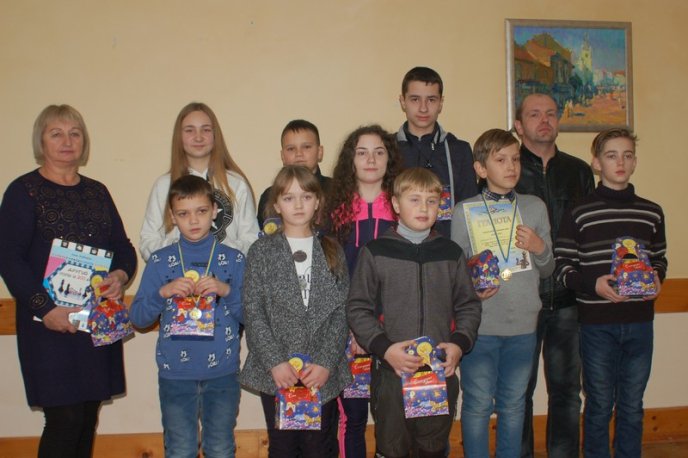 У Рахові пройшов міжрайонний дитячий турнір із шахів – 08