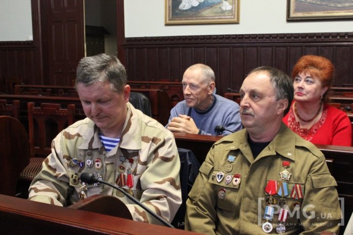 У Мукачеві сімох воїнів-інтернаціоналістів нагородили пам’ятними відзнаками Президента України – 03