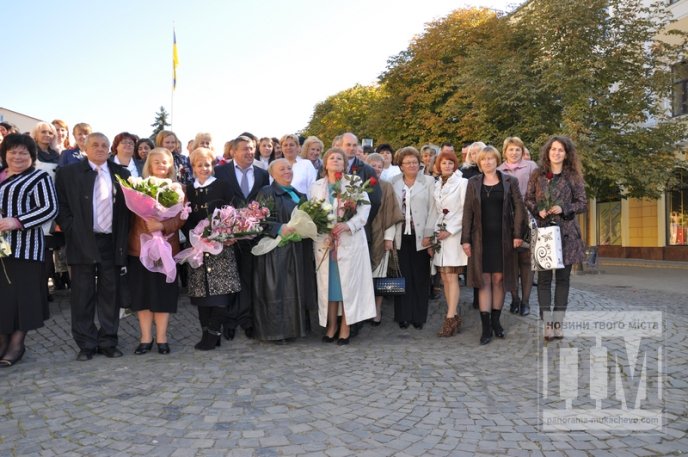 У Мукачеві вшановували представників найпочеснішої професії (ФОТО) – 29 У Мукачеві вшановували представників найпочеснішої професії (ФОТО) – 29