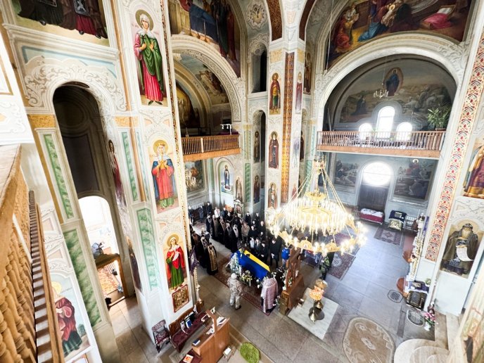 В останню дорогу у Мукачеві провели 26-річного захисника – 01