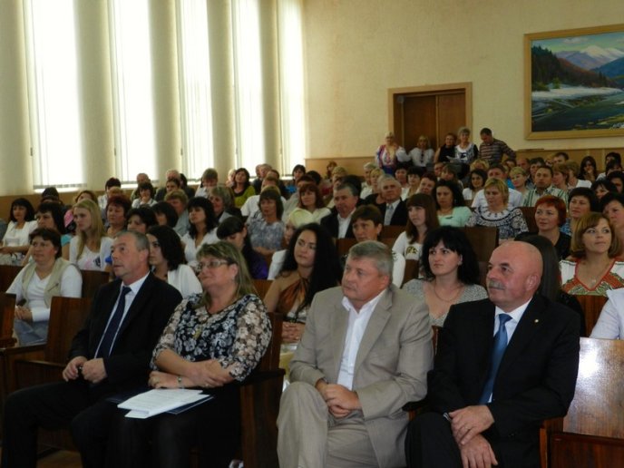 У своє професійне свято медикам знову пообіцяли більше грошей (ФОТО) – 05 У своє професійне свято медикам знову пообіцяли більше грошей (ФОТО) – 05