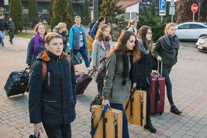 В Ужгороді стартував студентський конкурс з живопису «Срібний мольберт» – 08