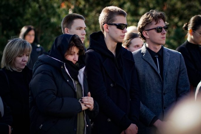 Закарпаття попрощалось із військовим, який загинув у Авдіївці – 01