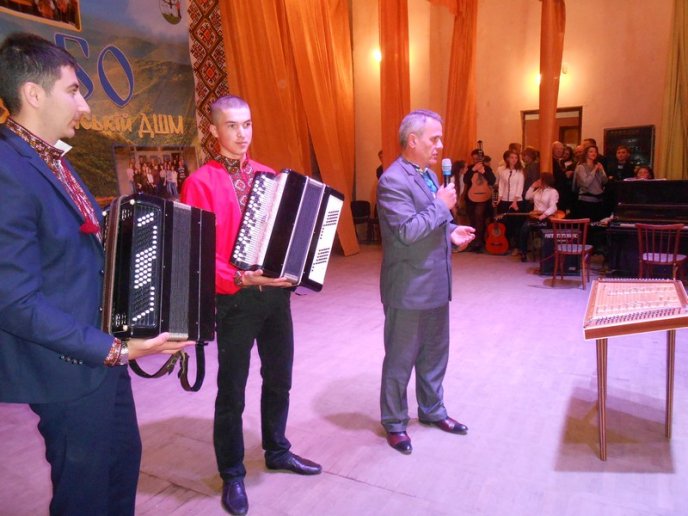 Ясінянська дитяча школа мистецтв відзначила своє 50-річчя – 05