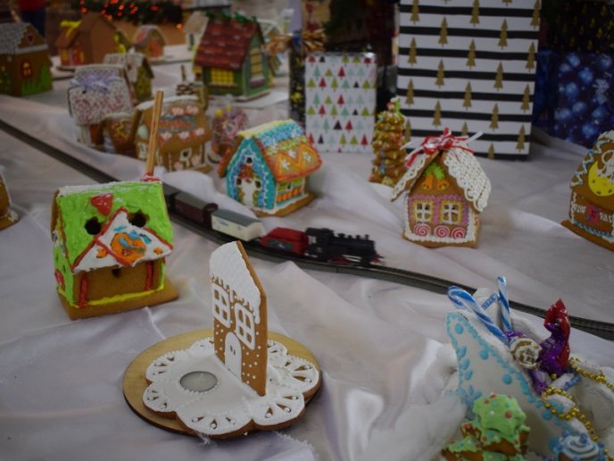 В Ужгороді триває "Закарпатський фестиваль пряників" – 20