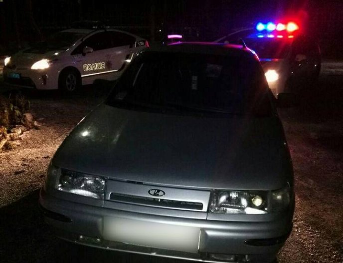 Погоня у Мукачеві: п’яний водій втікав на своєму автомобілі від поліцейських – 01