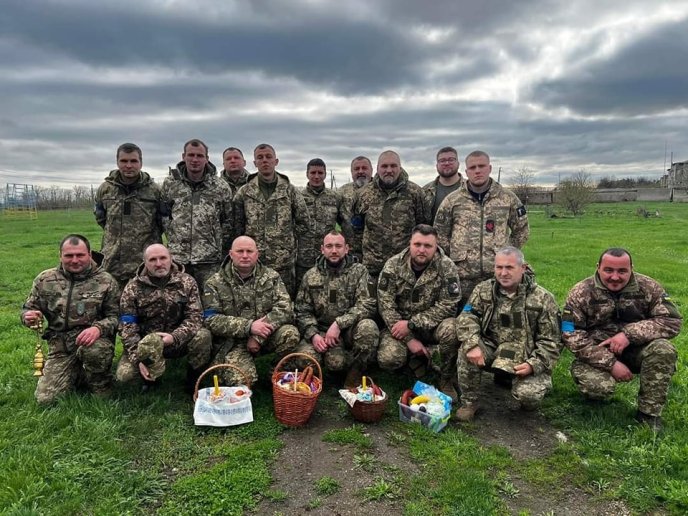 Як 128 бригада відзначала Великдень: опубліковано фото – 02