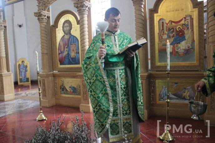 Мукачівські вірники відзначили Вербну неділю – 12