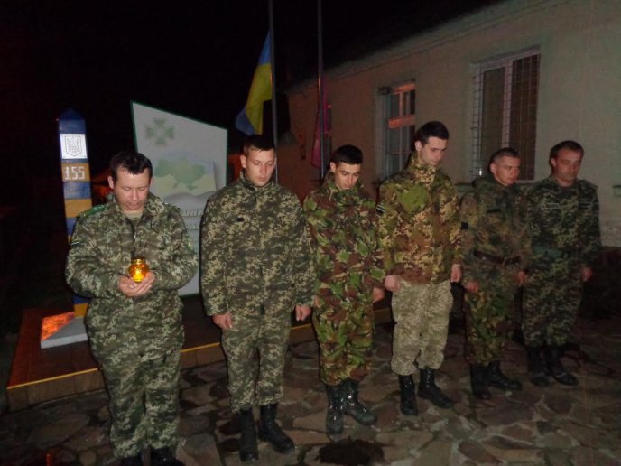 Прикордонники Мукачівського загону відзначили "Першу хвилину миру" – 01