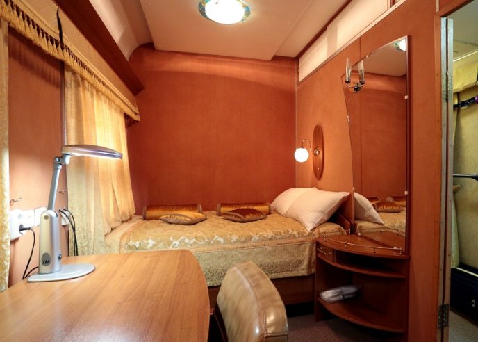 "Укрзалізниця" показала розкішні вагони, які обладнані ванною, кухнею, залою відпочинку і спальнею – 04