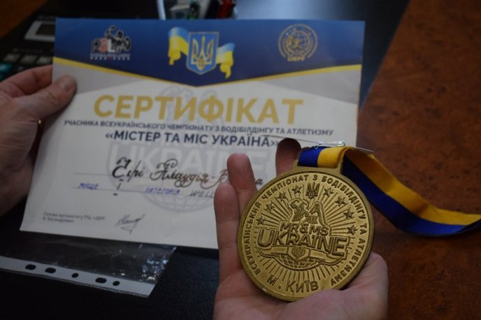 Дівчина із Закарпаття стала чемпіонкою України з бодібілдингу – 02