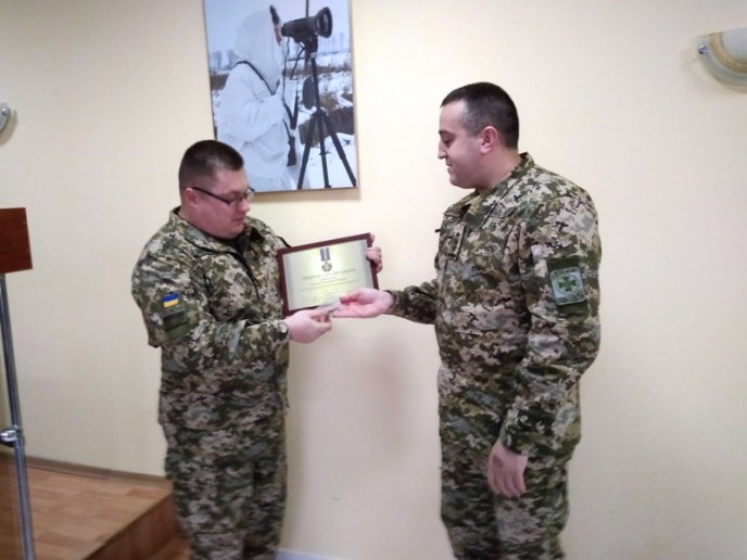 Прикордонники мукачівського загону отримали президентські відзнаки – 01