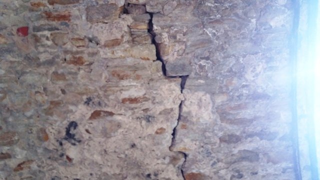 У Берегові тріснула конструкція мосту через канал Верке – 04