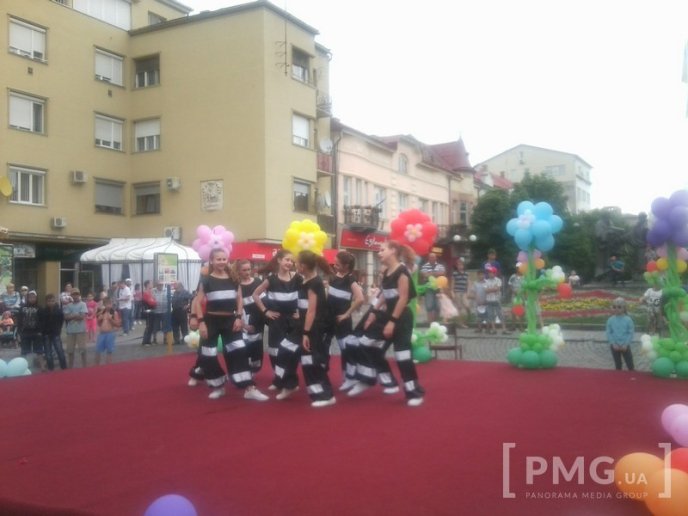 Мукачівці відзначили Міжнародний день захисту дітей святковою програмою – 06