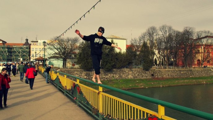 Карколомні трюки закарпатського руфера: на межі можливого – 05