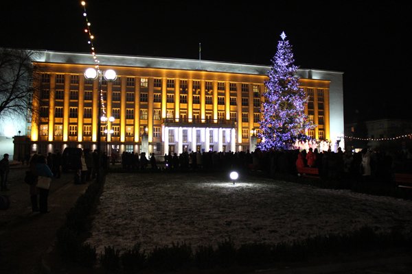 До свята Миколая запалала головна ялинка області (ФОТО) – 05