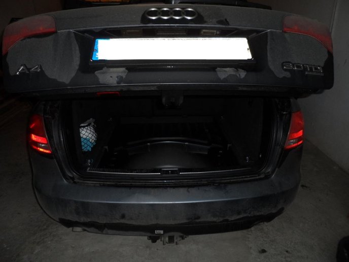 На Закарпатті собака Герда виявила в автомобілі угорця стріляну гільзу та набої  – 02