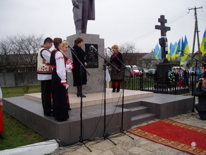 У Великих Лучках урочисто вшанували Великого Кобзаря (ФОТО) – 04