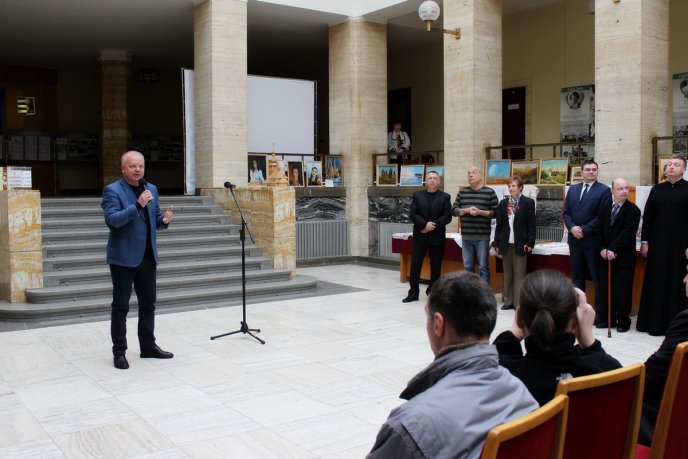 В Ужгороді відкрилась виставка робіт особливих закарпатців – 04