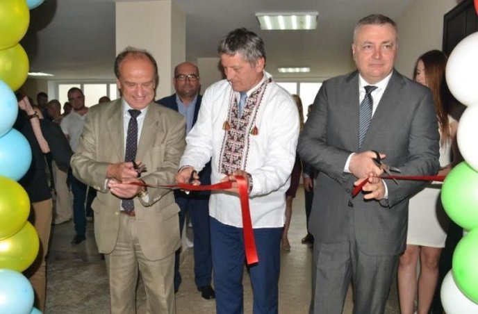 У гуртожитках УжНУ завершили масштабний ремонт – 01