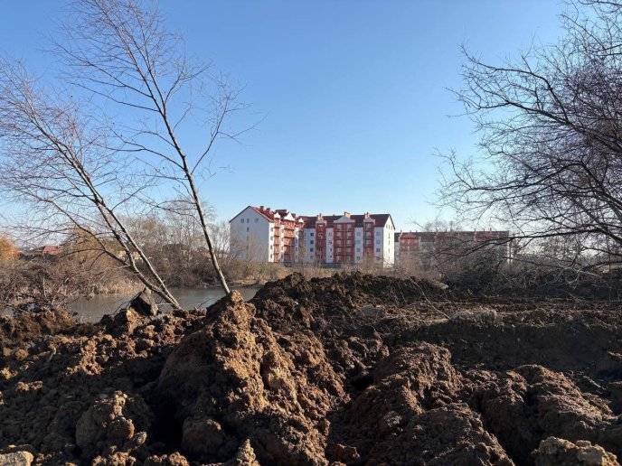 Скандал з Чорним озером в Ужгороді: поліція відкрила кримінальне провадження – 01 Вигляд Чорного озера зараз