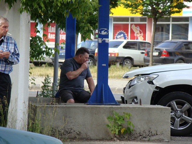 В Ужгороді нещодавно встановлений світлофор зніс джип (ФОТО) – 05