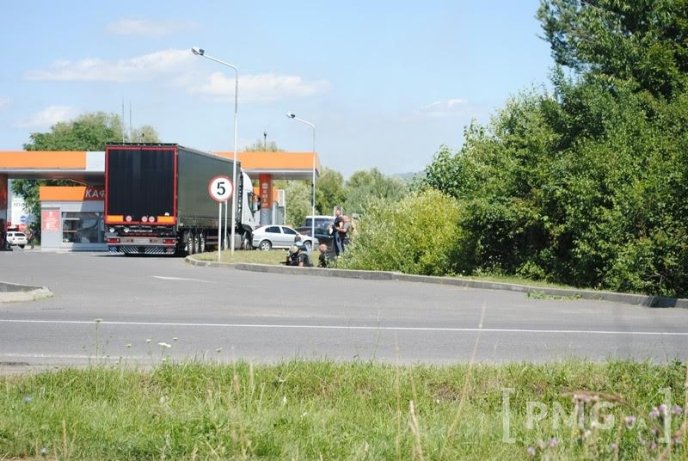 З’явились фото із місця перестрілки у Мукачеві – 04