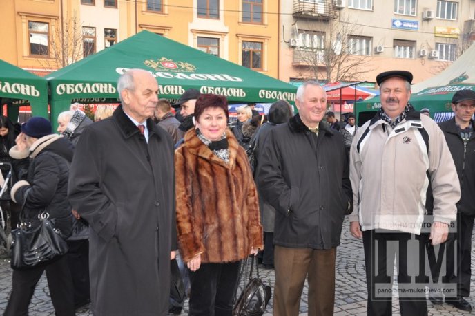 Цьогоріч “Червене вино” в першу чергу нагадує фестиваль шашлику, а вже потім вина – турист із Німеччини (ФОТОРЕПОРТАЖ) – 15