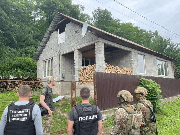 Затримано закарпатця, який хотів перепродати дитину в ЄС за 25 тисяч доларів – 03 Затримано закарпатця, який хотів перепродати дитину в ЄС за 25 тисяч доларів – 03