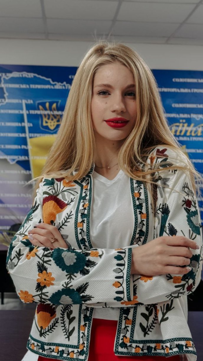 Переселенка з Маріуполя працює на розвиток однієї із громад Закарпаття – 05 Анна Суплік