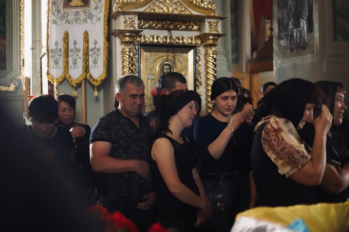 У Мукачеві поховали 31-річного війського 128-ої бригади – 03