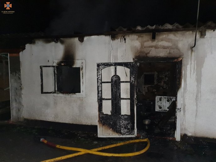 Рятувальники показали наслідки двох пожеж в одній із громад Закарпаття – 01